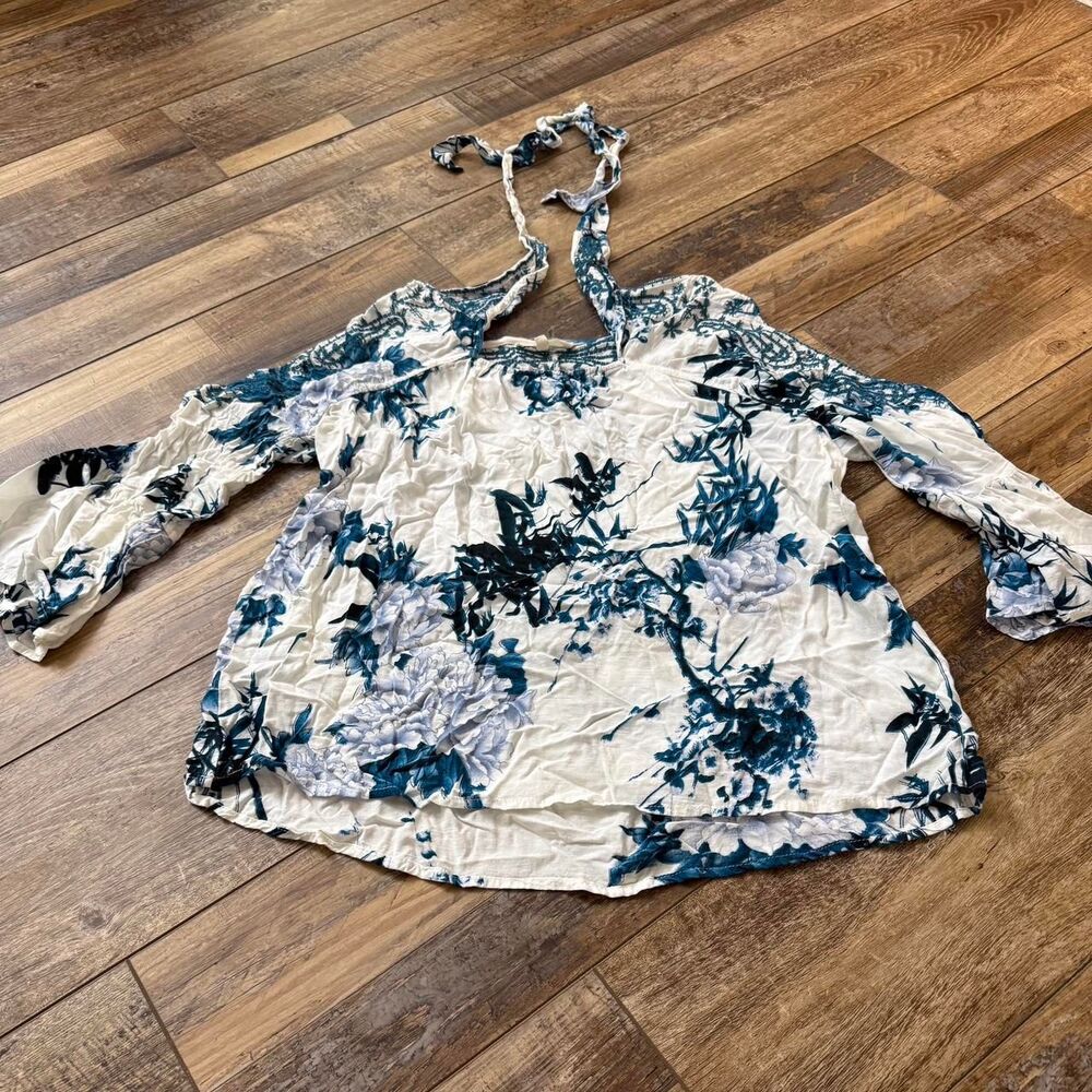 ENTRO Medium Floral Blue White Women's Long Sleeve Dressy Work Church Blouse